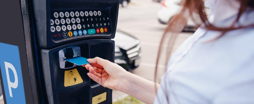 Pagamento del parcheggio alla colonnina