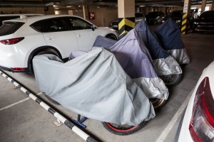 Veicoli fermi e assicurazione